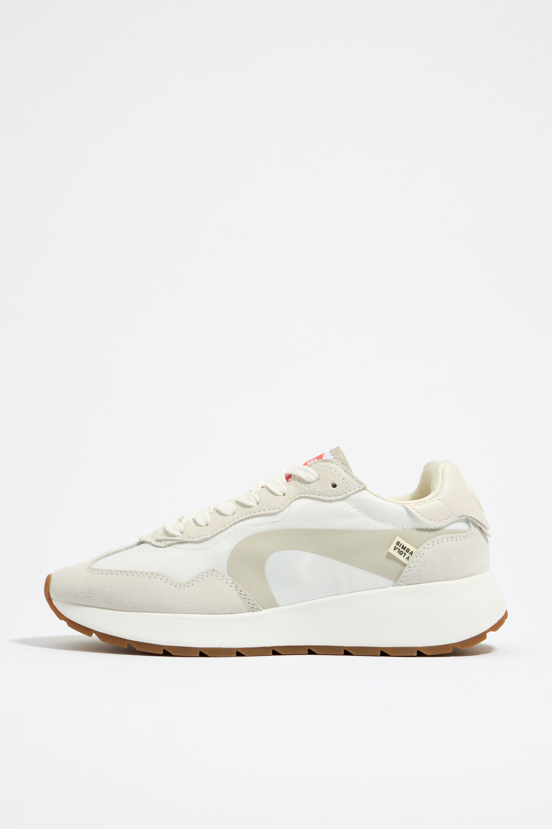 White lifestyle sneaker