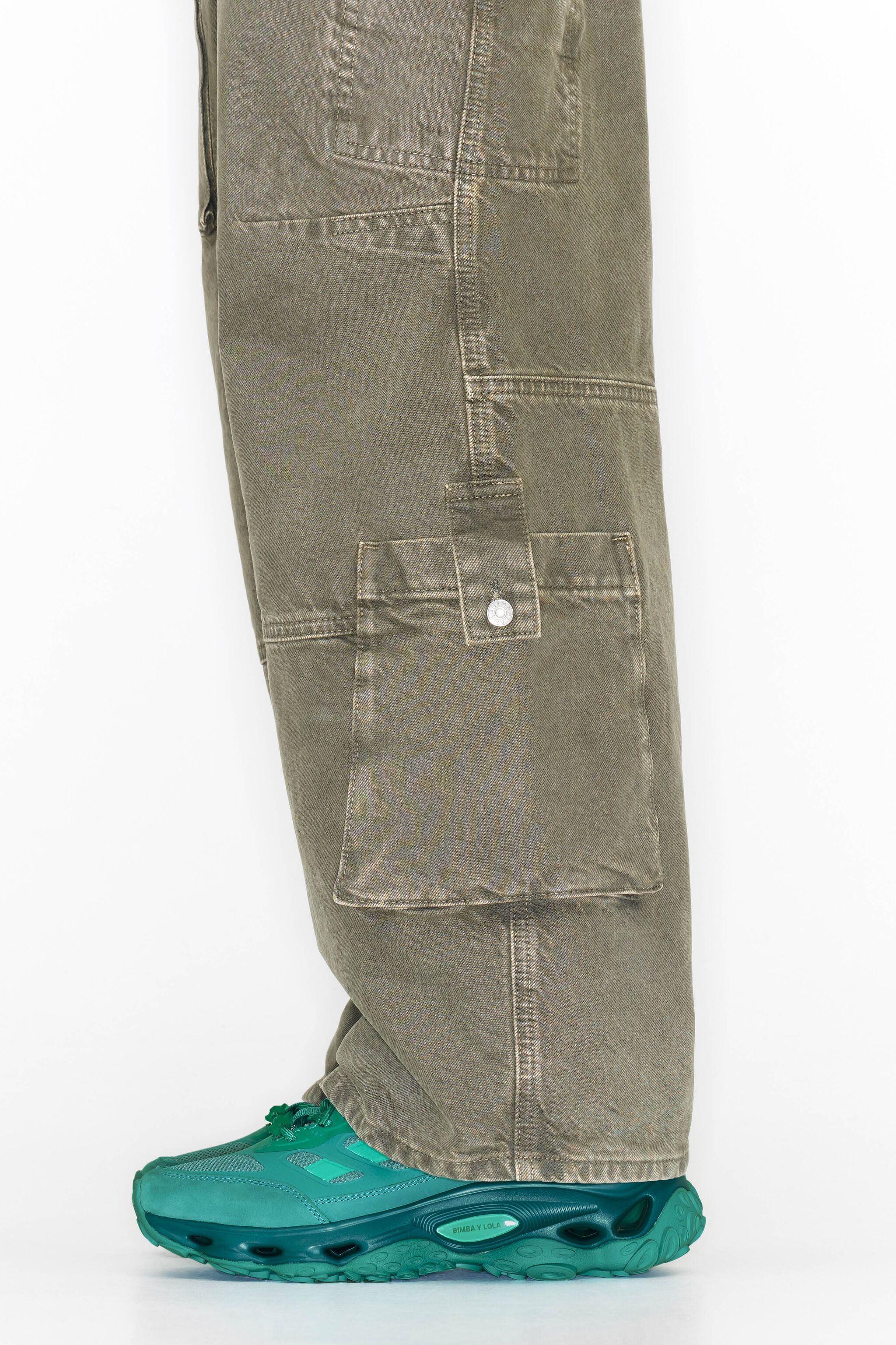 Green Pulpo wedge runner sneaker