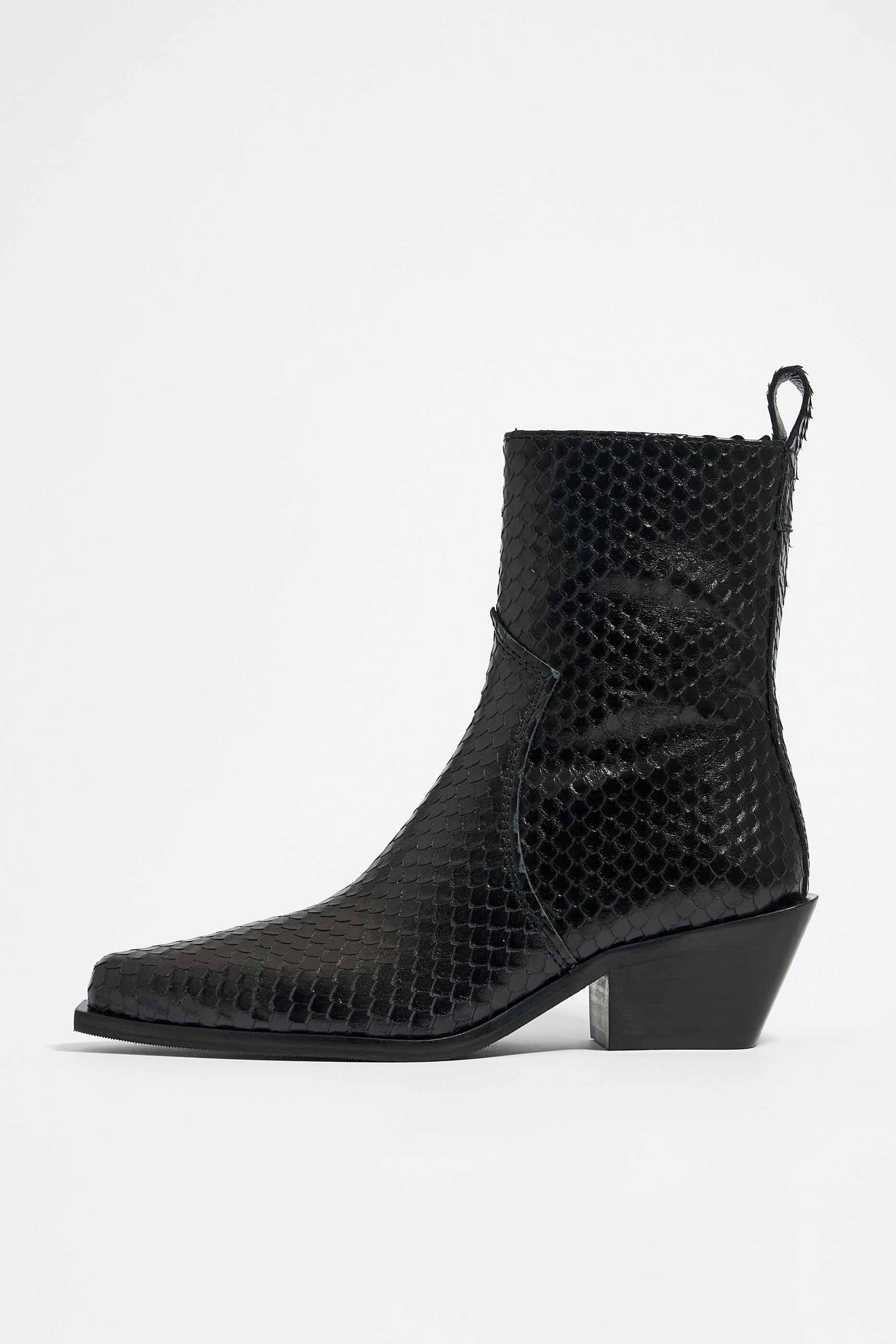 Black snakeskin patterned leather cowboy boot