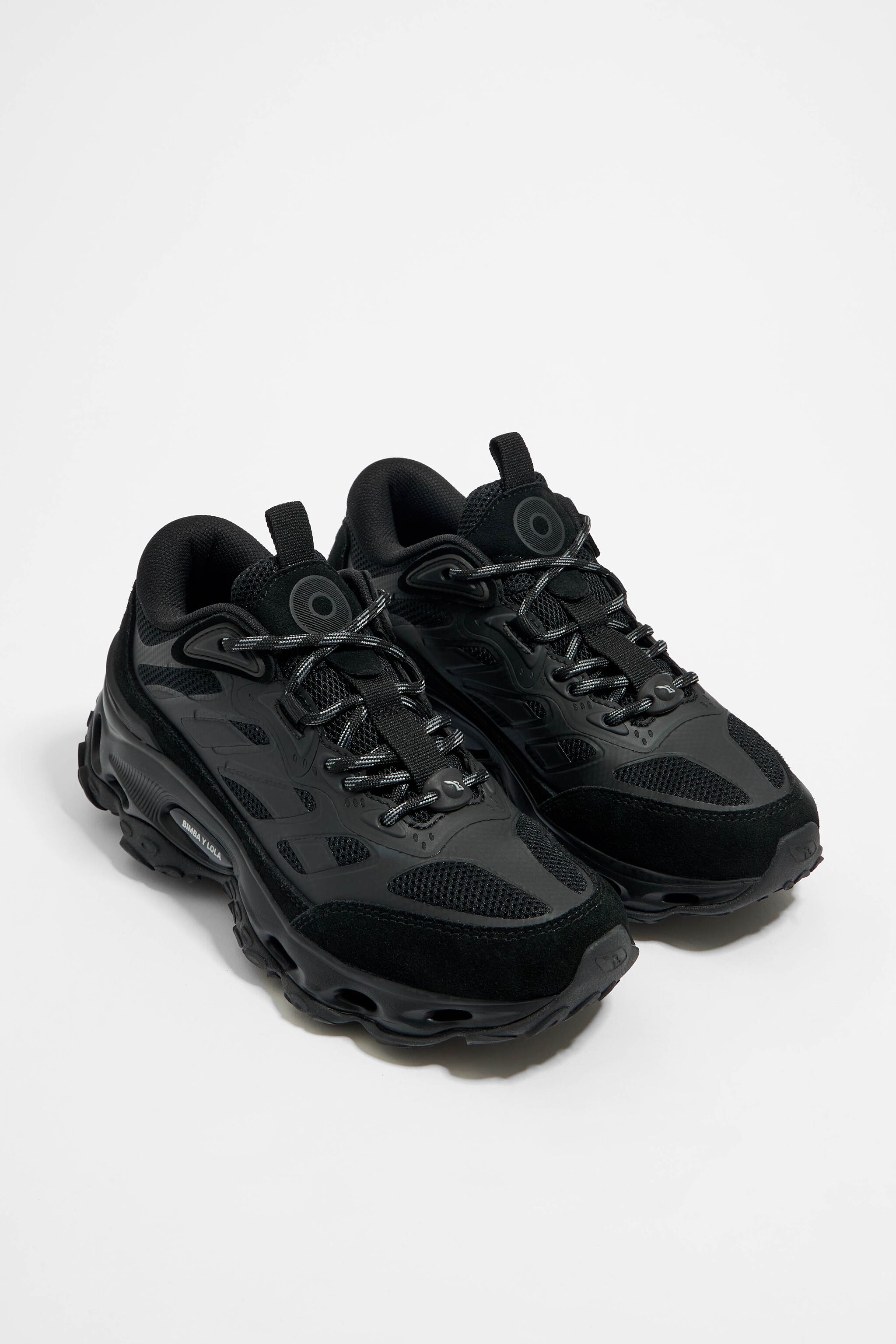 Black Pulpo wedge runner sneaker